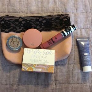 Ipsy Bag - New!!